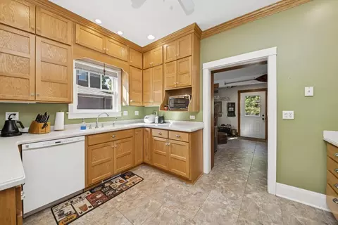 112 Liberty St, West Dundee, IL 60118 photo 14