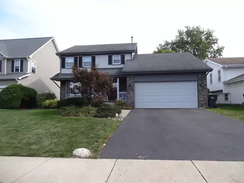 51 S Pershing Ave, Mundelein, IL 60060