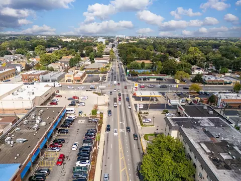 1227 S Harlem Ave #307, Berwyn, IL 60402