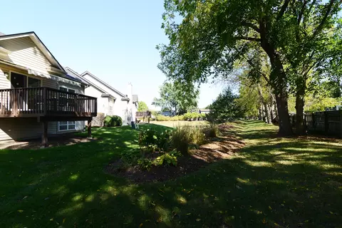 Exterior - 515 Madison Ln, Elgin, IL 60123 photo 4 of 8