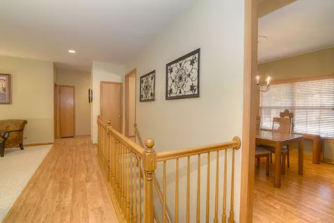 Entry Way - 515 Madison Ln, Elgin, IL 60123 photo 3 of 5