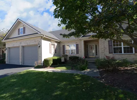 Exterior - 515 Madison Ln, Elgin, IL 60123 photo 8 of 8