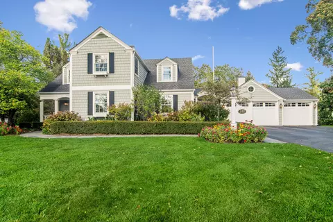 240 Elm Rd, Barrington, IL 60010