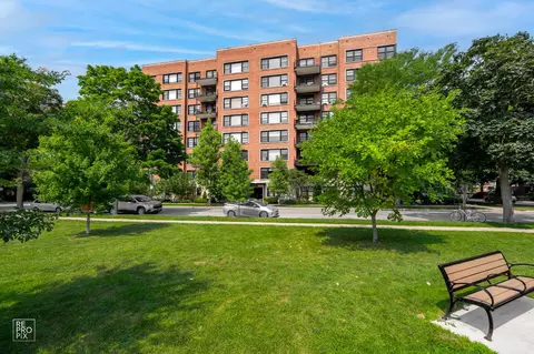 1500 Hinman Ave #302, Evanston, IL 60201