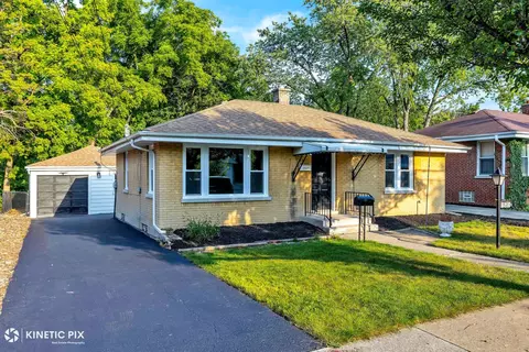 1521 N Hillside Ave, Berkeley, IL 60163