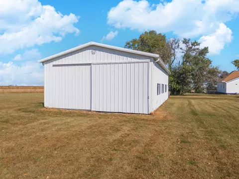 9416 E 1400 N Rd, Chenoa, IL 61726 photo 10