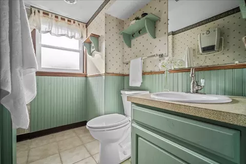 Bath - 205 Hammitt Dr, Normal, IL 61761 photo 1 of 3