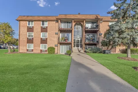 1085 Higgins Quarters Dr #104, Hoffman Estates, IL 60169