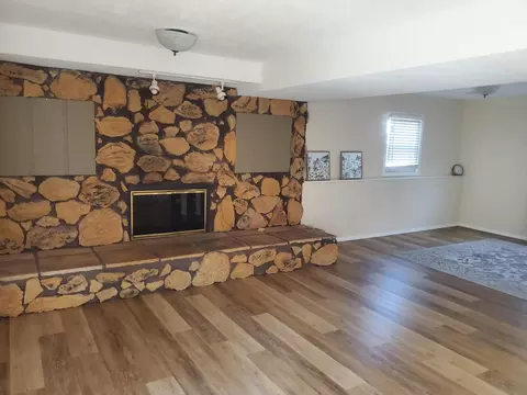 Living - 23 Kenfield Cir, Bloomington, IL 61704 photo 3 of 3