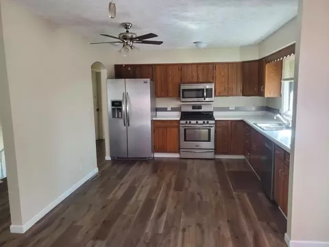 Kitchen - 23 Kenfield Cir, Bloomington, IL 61704 photo 1 of 1
