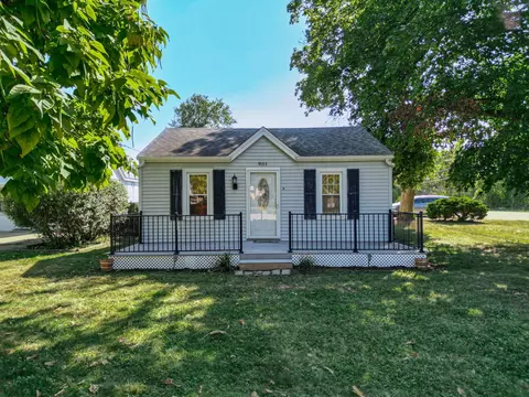 901 E Babcock Ave, Addison, IL 60101