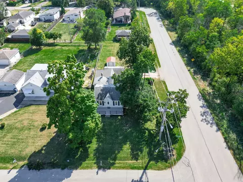 View/Area - 901 E Babcock Ave, Addison, IL 60101 photo 1 of 6