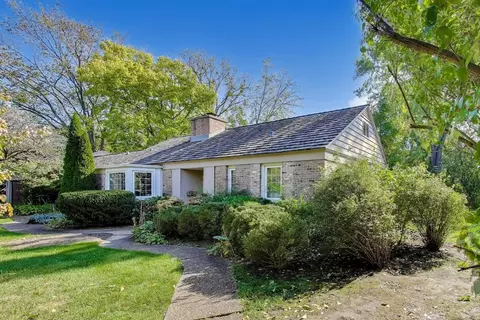 845 Shermer Rd, Northbrook, IL 60062