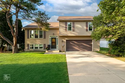 1624 Estes Ave, Des Plaines, IL 60018