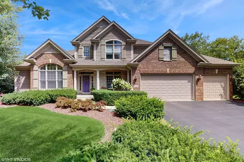 3459 Wild Prairie Ln, Geneva, IL 60134