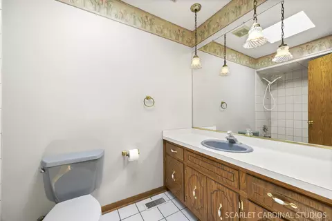 Bath - 8214 45th St, Lyons, IL 60534 photo 2 of 3