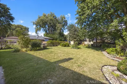 Exterior - 8214 45th St, Lyons, IL 60534 photo 2 of 3