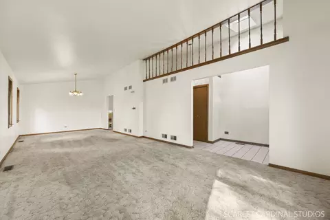 Living - 8214 45th St, Lyons, IL 60534 photo 1 of 4