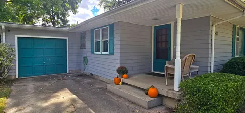 Exterior - 1607 W William St, Champaign, IL 61821 photo 2 of 3