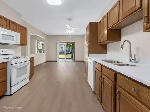 21535 W Empress Ln, Plainfield, IL 60544 photo 9
