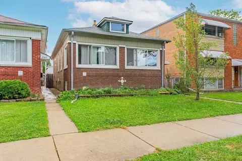 2541 N Mont Clare Ave, Chicago, IL 60707