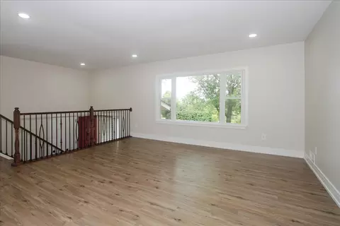 Living - 6212 Meyer Rd, Marengo, IL 60152 photo 2 of 8