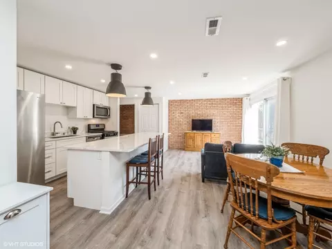 Kitchen - 534 E Main St, Barrington, IL 60010 photo 1 of 3