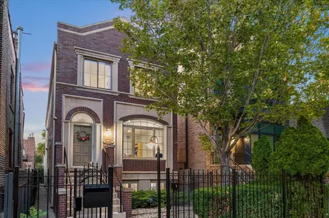 2422 W Ohio St, Chicago, IL 60612