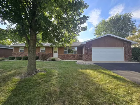 420 N Fourth St, Clifton, IL 60927