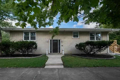 3045 Peoria St, Steger, IL 60475