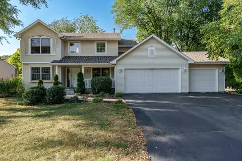 10356 Geneva Dr, Roscoe, IL 61073