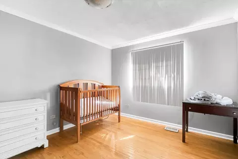 Bedroom - 663 Primrose Ln, Matteson, IL 60443 photo 2 of 9