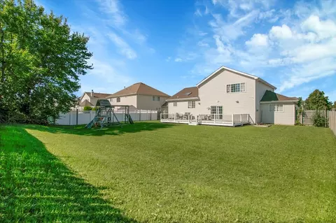 Exterior - 663 Primrose Ln, Matteson, IL 60443 photo 5 of 8