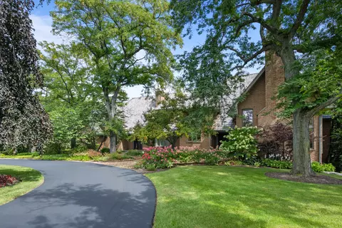 1225 Sir William Ln, Lake Forest, IL 60045