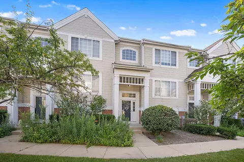 9411 N Harrison St, Des Plaines, IL 60016