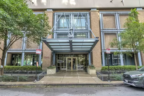 125 E 13th St #1213, Chicago, IL 60605