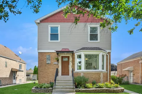 2237 Hainsworth Ave, North Riverside, IL 60546