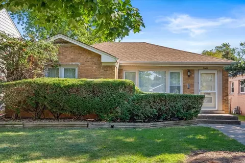 8605 Laramie Ave, Skokie, IL 60077