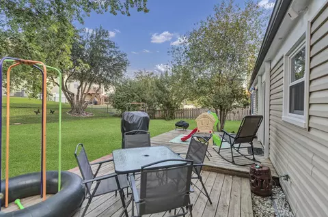 Exterior - 123 Wallace St, Bartlett, IL 60103 photo 6 of 6