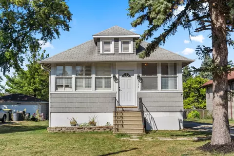 124 W Naperville Rd, Westmont, IL 60559
