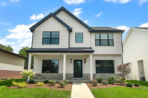 1023 Walter St, Lemont, IL 60439