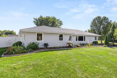 16001 S Leach Dr, Homer Glen, IL 60491