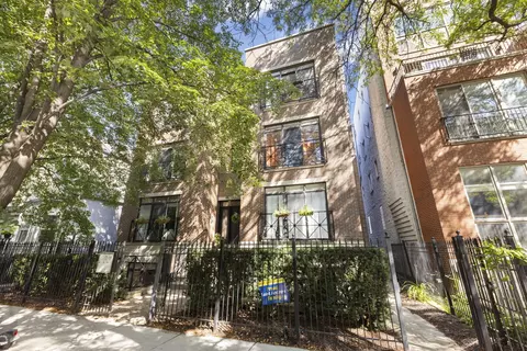 1924 W Diversey Pkwy #3E, Chicago, IL 60614