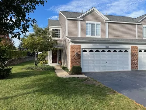 1223 Summersweet Ln, Bartlett, IL 60103