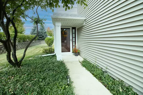 Exterior - 1223 Summersweet Ln, Bartlett, IL 60103 photo 2 of 5