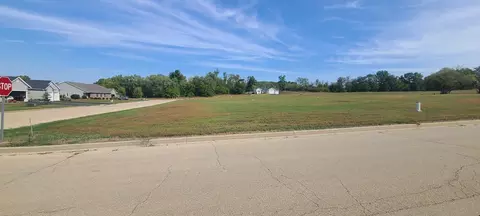 000 Woods Dr, Oregon, IL 61061