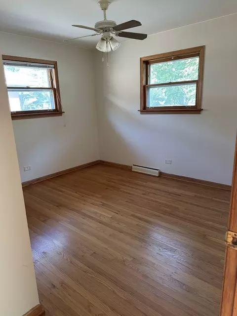 Bedroom - 404 Emmerson Ave, Itasca, IL 60143 photo 2 of 3