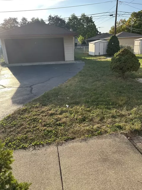Exterior - 404 Emmerson Ave, Itasca, IL 60143 photo 2 of 2