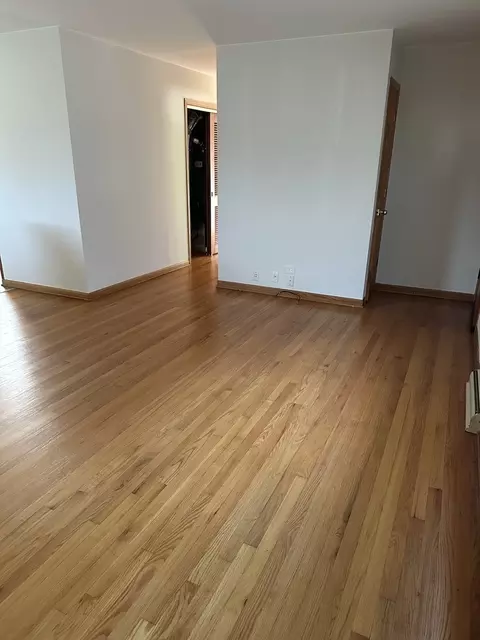 Living - 404 Emmerson Ave, Itasca, IL 60143 photo 3 of 3
