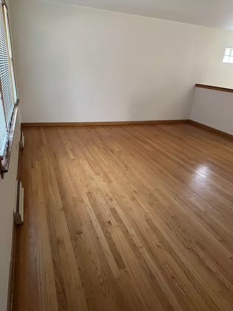 Living - 404 Emmerson Ave, Itasca, IL 60143 photo 1 of 3